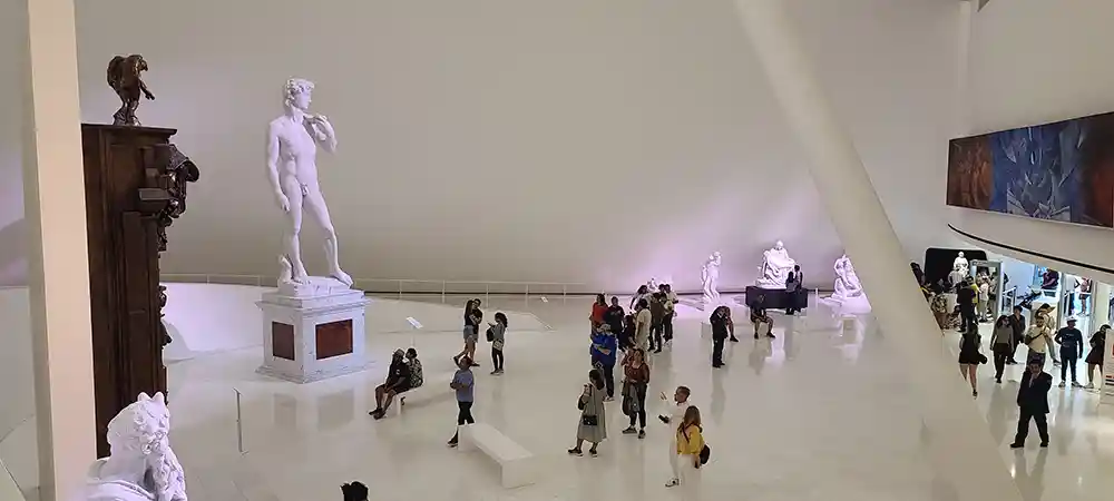 Large white Statue in Soumaya Museum Polanco