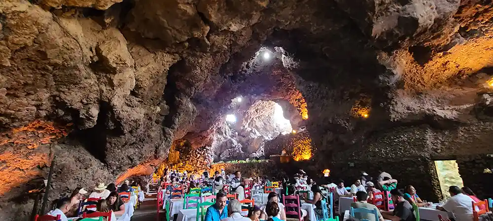 La Gruta Restaurant